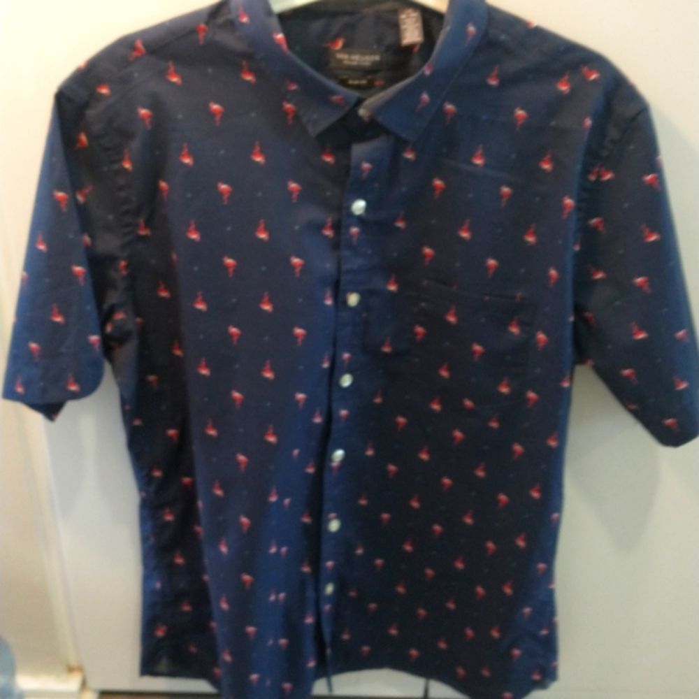 Van Heusen 🦩 Flamingo Button Up Short Sleeve
